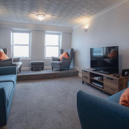 North Beach Heights - 2 Bedroom Penthouse - Tenby Esterno foto