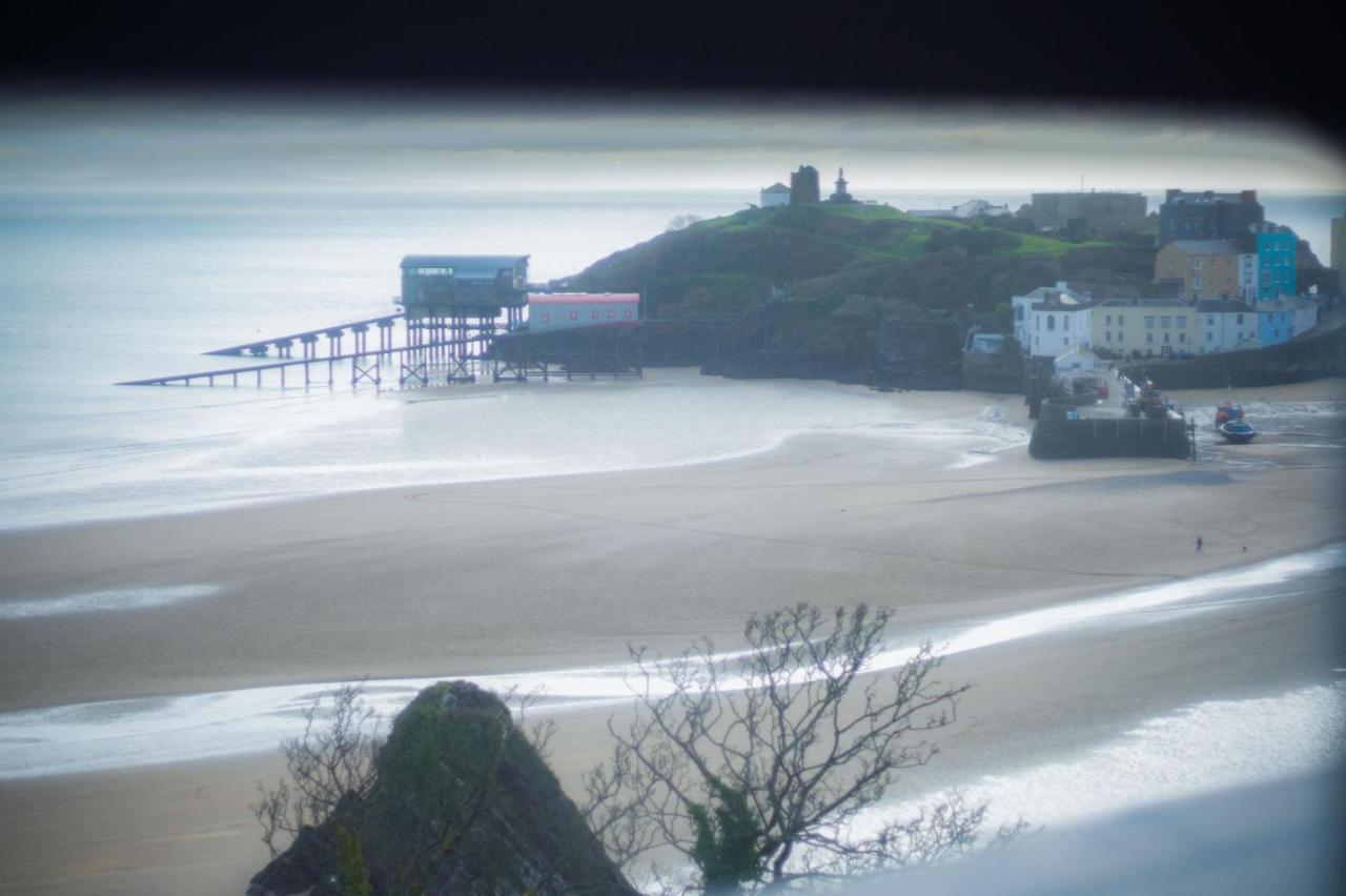 North Beach Heights - 2 Bedroom Penthouse - Tenby Esterno foto