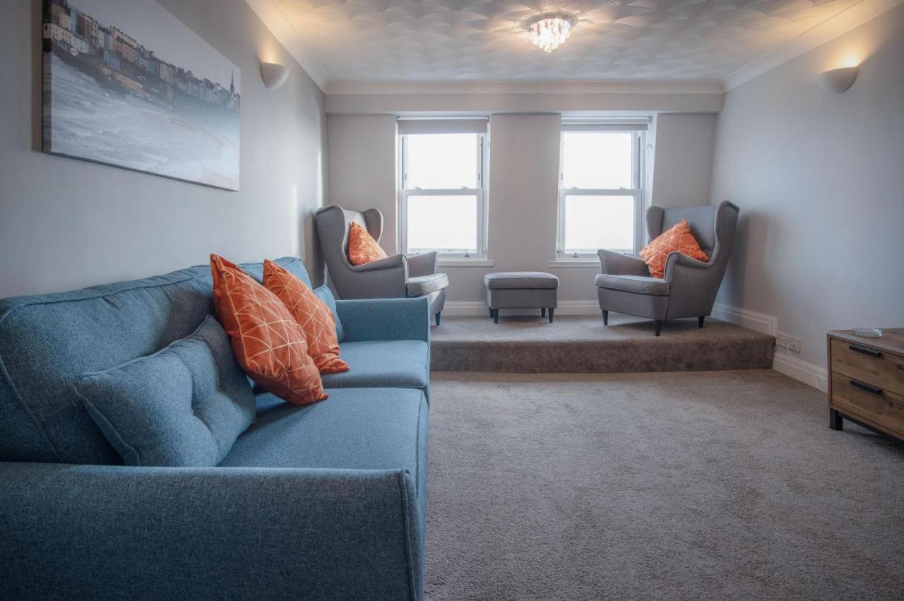 North Beach Heights - 2 Bedroom Penthouse - Tenby Esterno foto