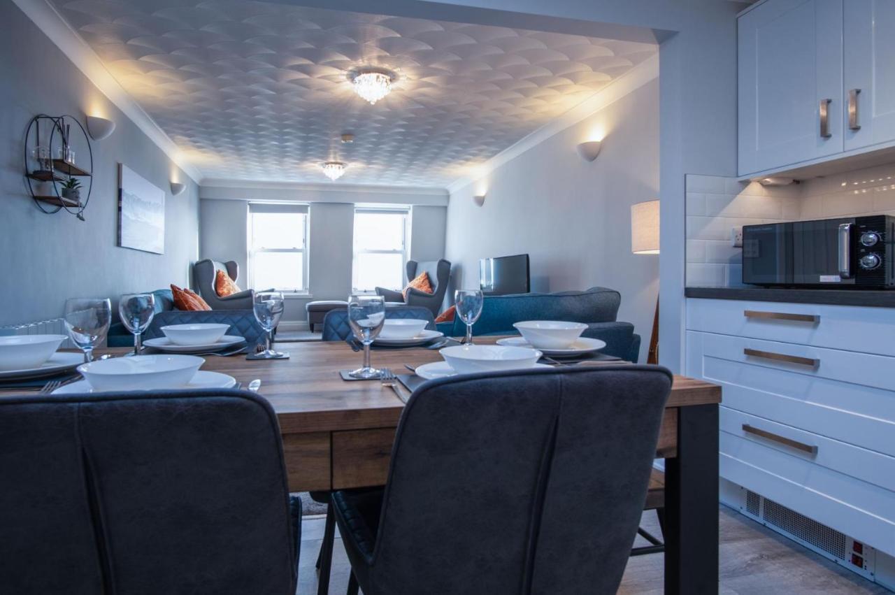 North Beach Heights - 2 Bedroom Penthouse - Tenby Esterno foto