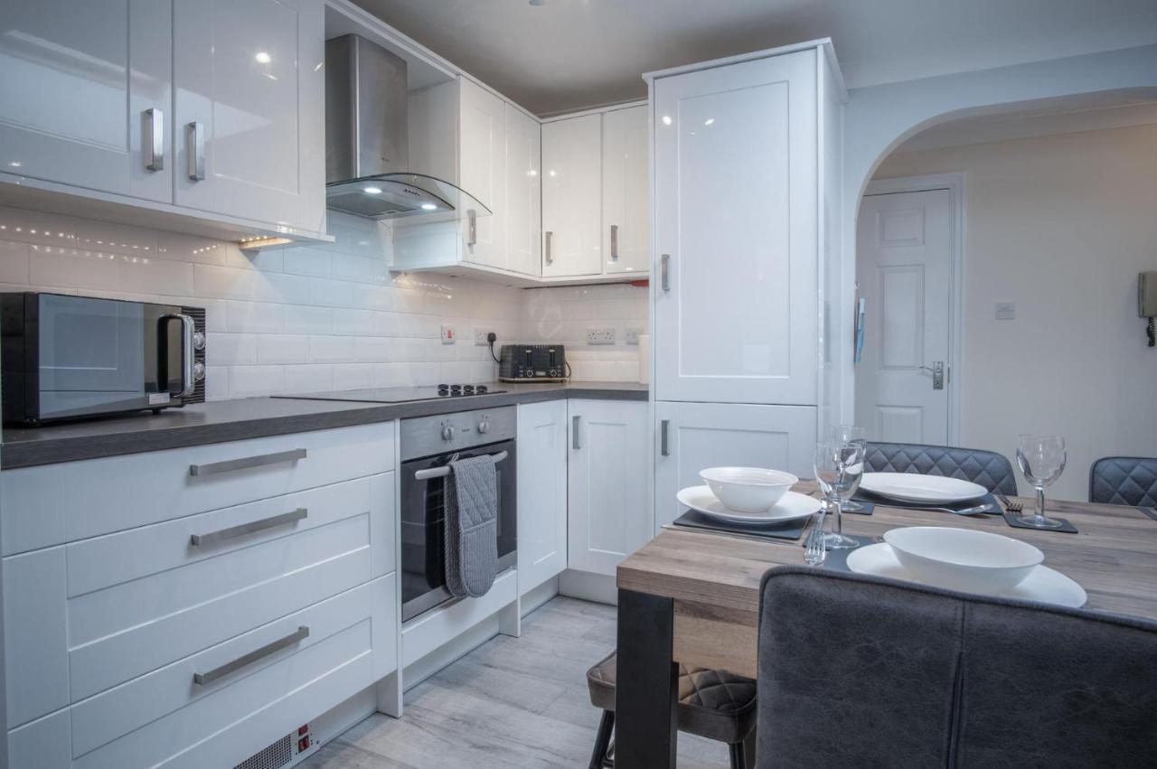 North Beach Heights - 2 Bedroom Penthouse - Tenby Esterno foto